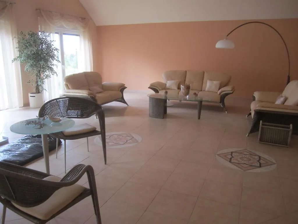 Villa Paradiso 브로츠와프 홈스테이